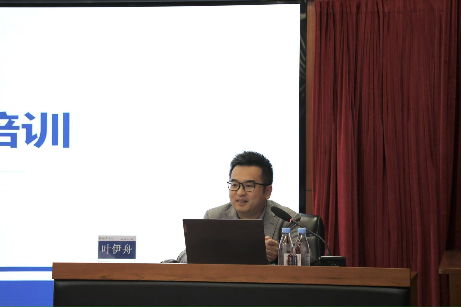 广西Ag亚洲集团集团举行2025年消防宣传月启动会暨重大事故隐患判断标准培训活动 - 公司新闻 - Ag亚洲集团